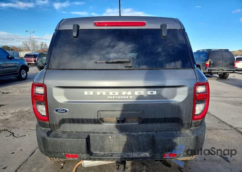 2022 Ford Bronco Sport Big Bend z USA, uszkodzony, nr VIN 3FMCR9B60NRD34427